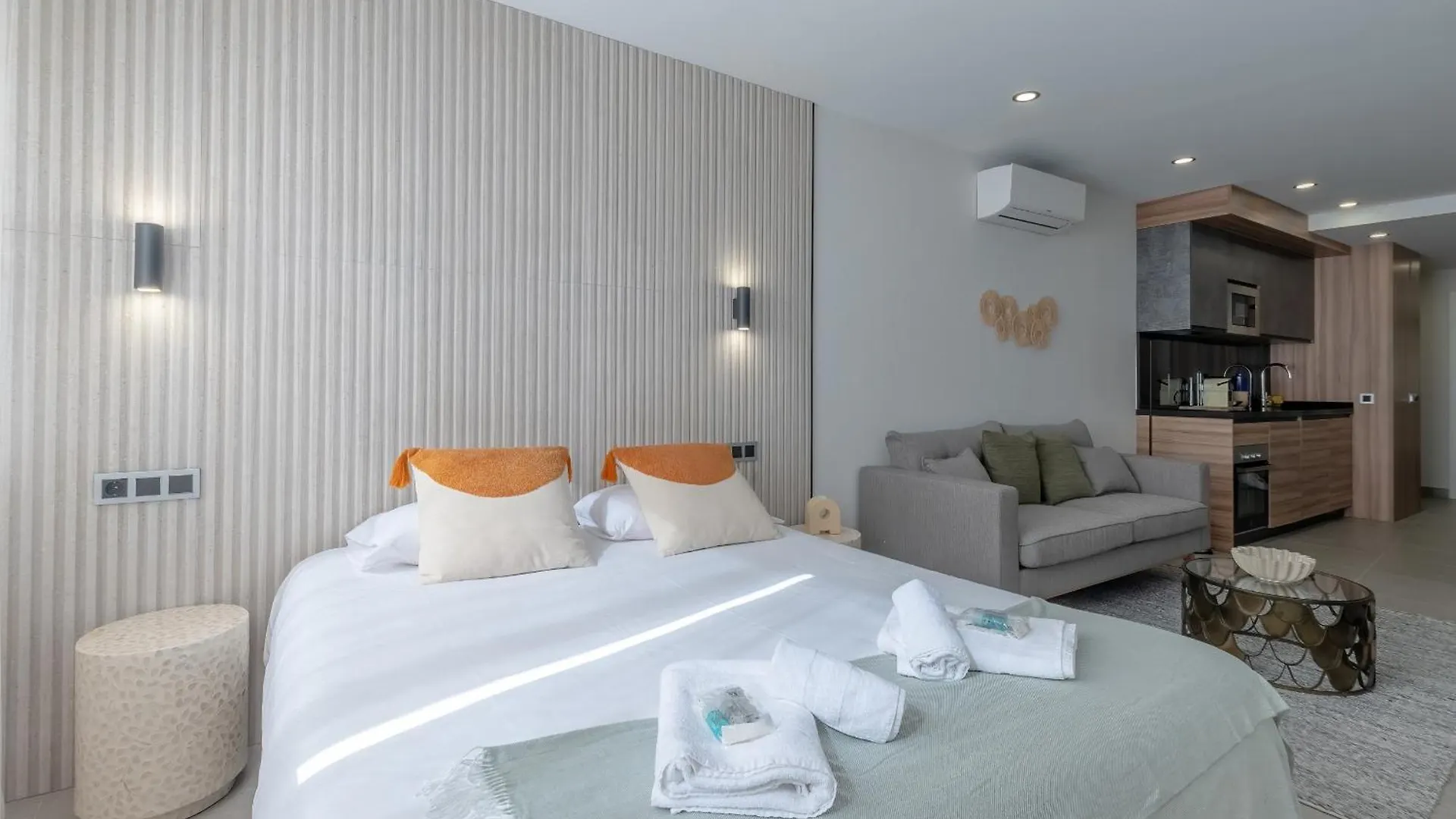 La Malagueta By Sharingco - Estudios Y Apartamentos Premium En Muelle Uno Málaga 0*,  Espagne
