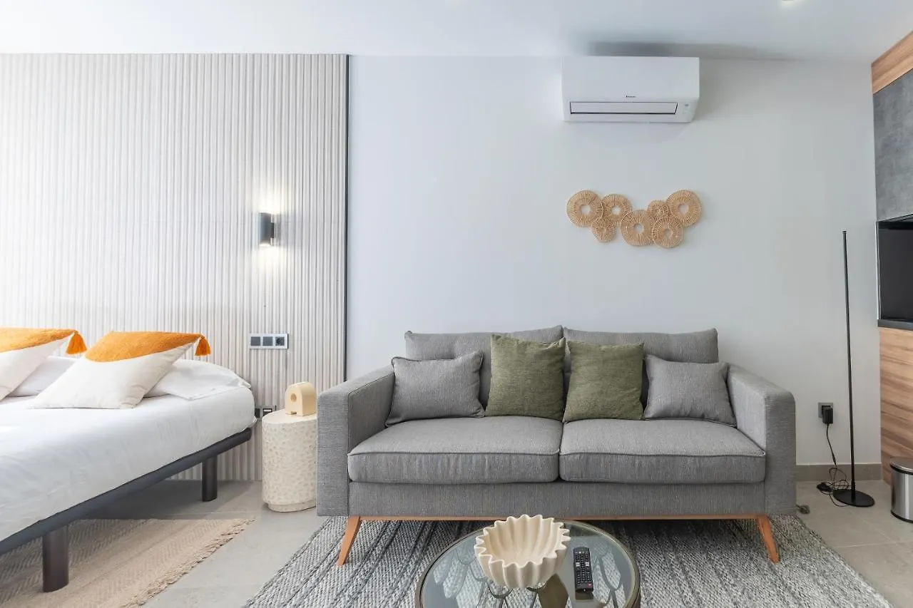 Studio La Malagueta By Sharingco Malaga Apartment