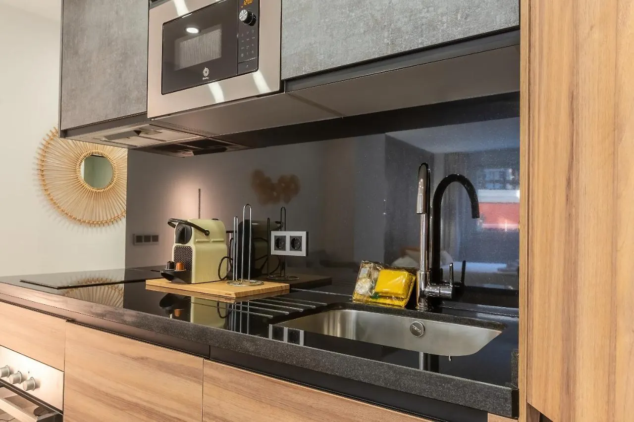 La Malagueta By Sharingco - Estudios Y Apartamentos Premium En Muelle Uno 0*, Malaga