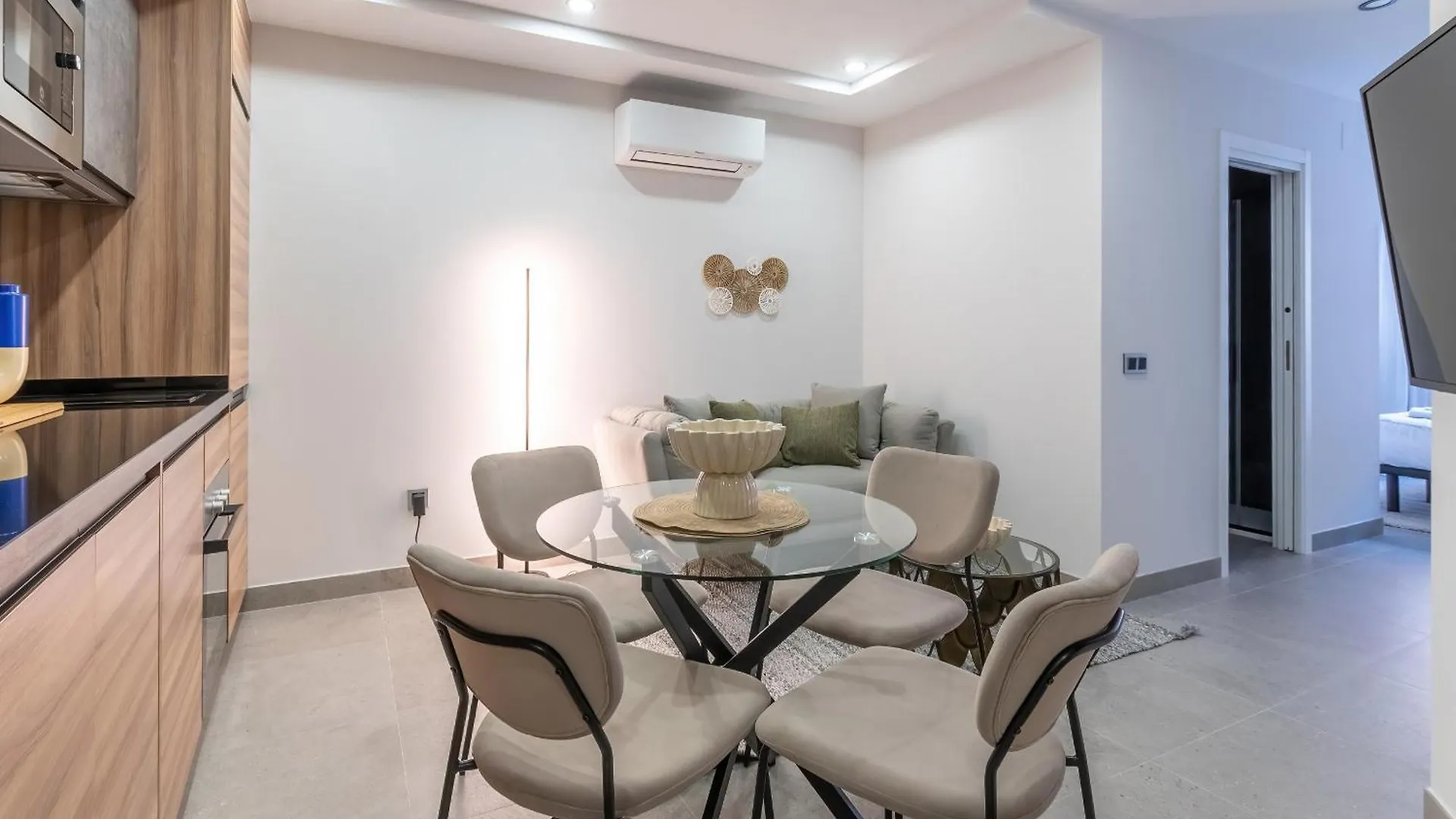 Studio La Malagueta By Sharingco Malaga Apartment